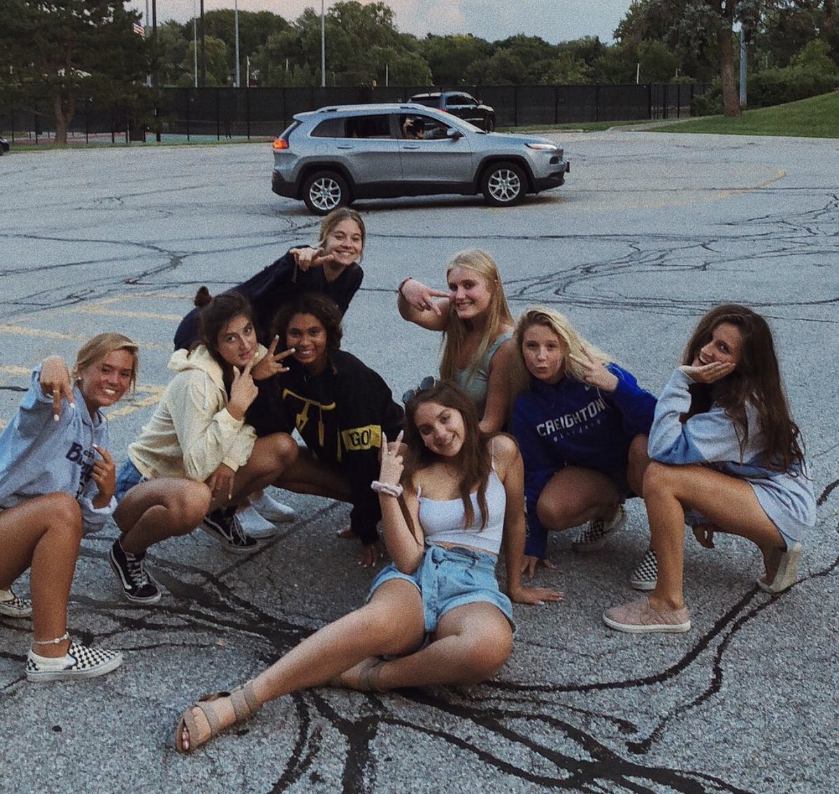_megmaynard's tweet photo. happy birthday to one of the best people i have ever metπ€©π€© i love you so much celebrate soon!!! @MollyVickery13 #squad5ever https://t.co/CJxjy9T7Wd