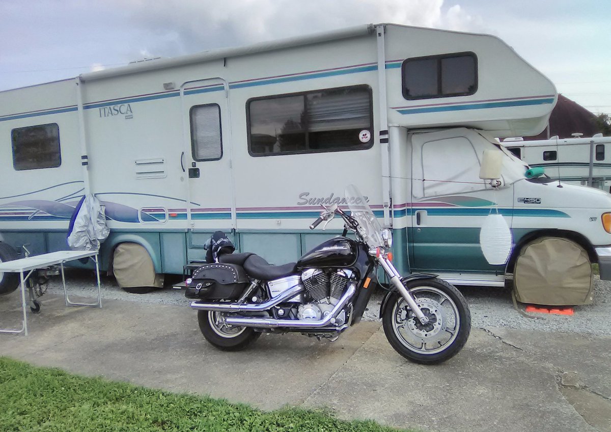 mostlylost_rv's tweet image. We're in Louisville!😄