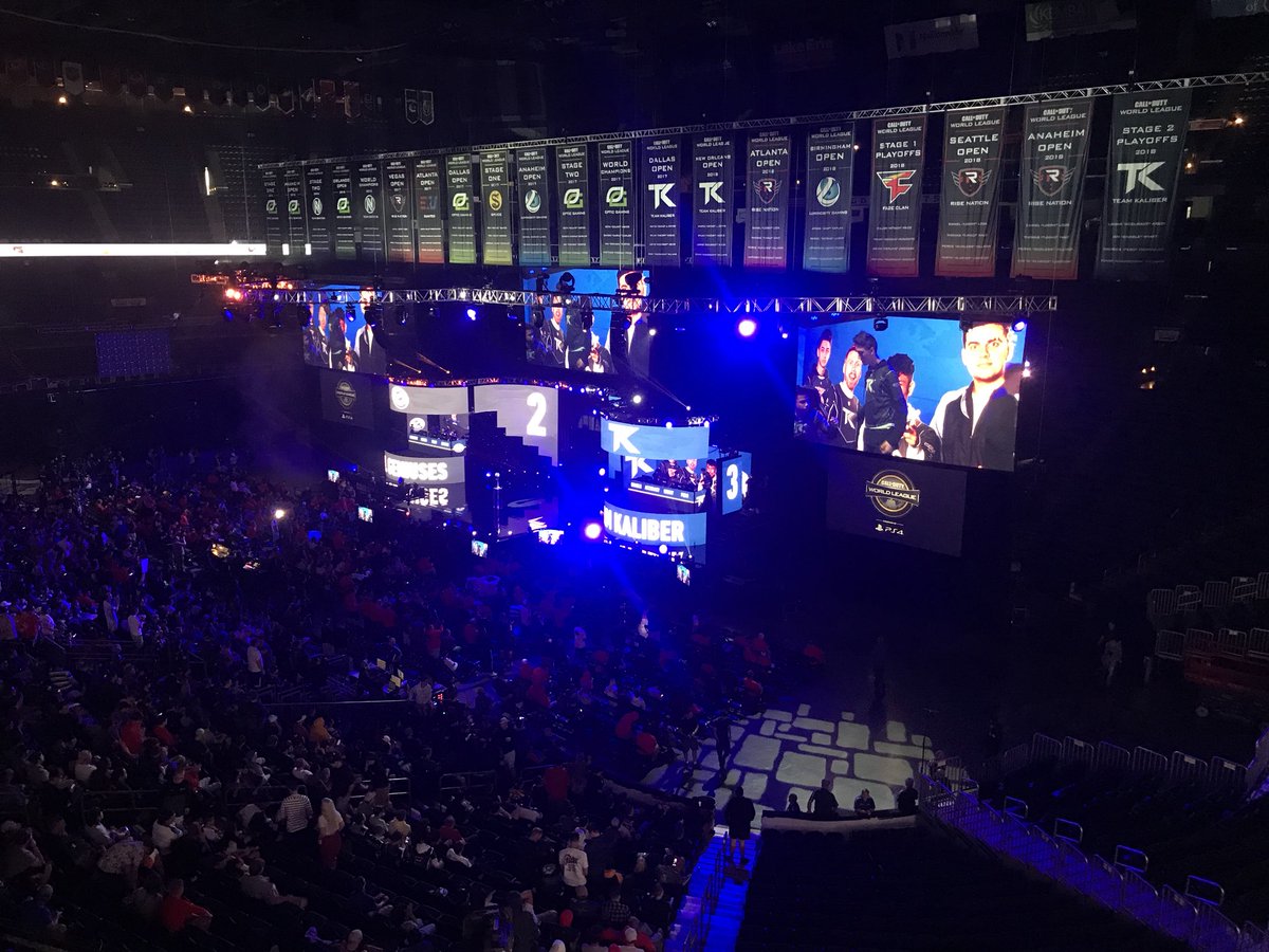 Markel_Lee's tweet photo. Reverse sweep and reset. Good games at #CODCHAMPS2018 https://t.co/vCBft9Y0FA