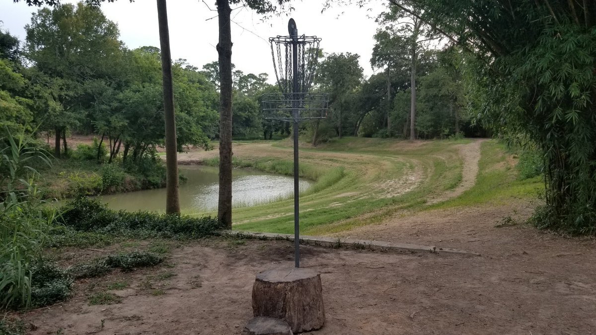 TheBatmanjm's tweet photo. @InnovaDiscs 1776 in Friensdswood TX, #discgolf, #Batmanjm, #InnovaDiscs https://t.co/p6S19i1HYP
