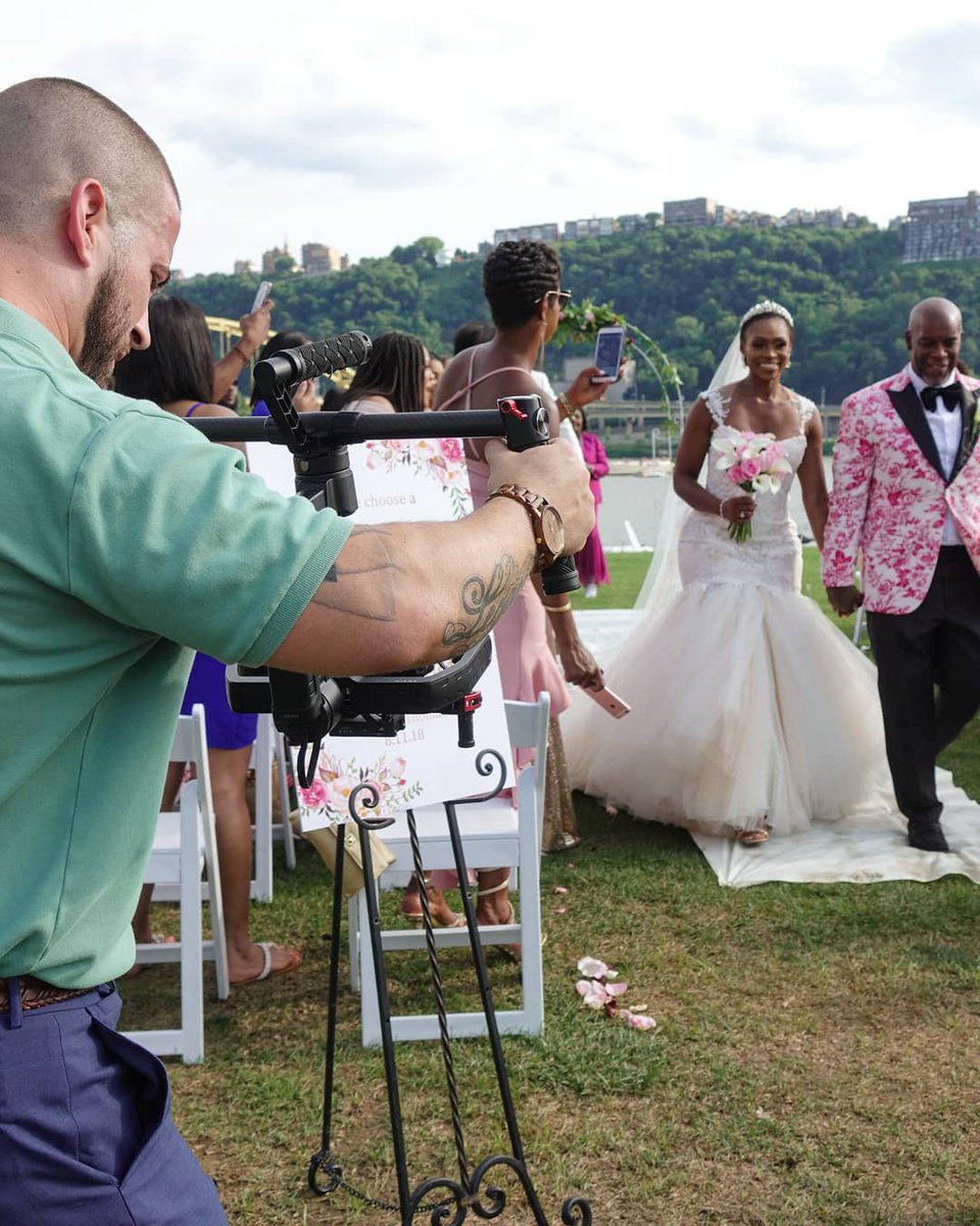 CrackaLack's tweet image. Operation come to Pittsburgh and capture their special day with video a success. If you or anyone you know is getting married, book me to be the videographer.

#CrackaLackOnTheTrack #Wedding #WeddingVideographer #WeddingVideography #SpecialDay #Pittsburgh #Work