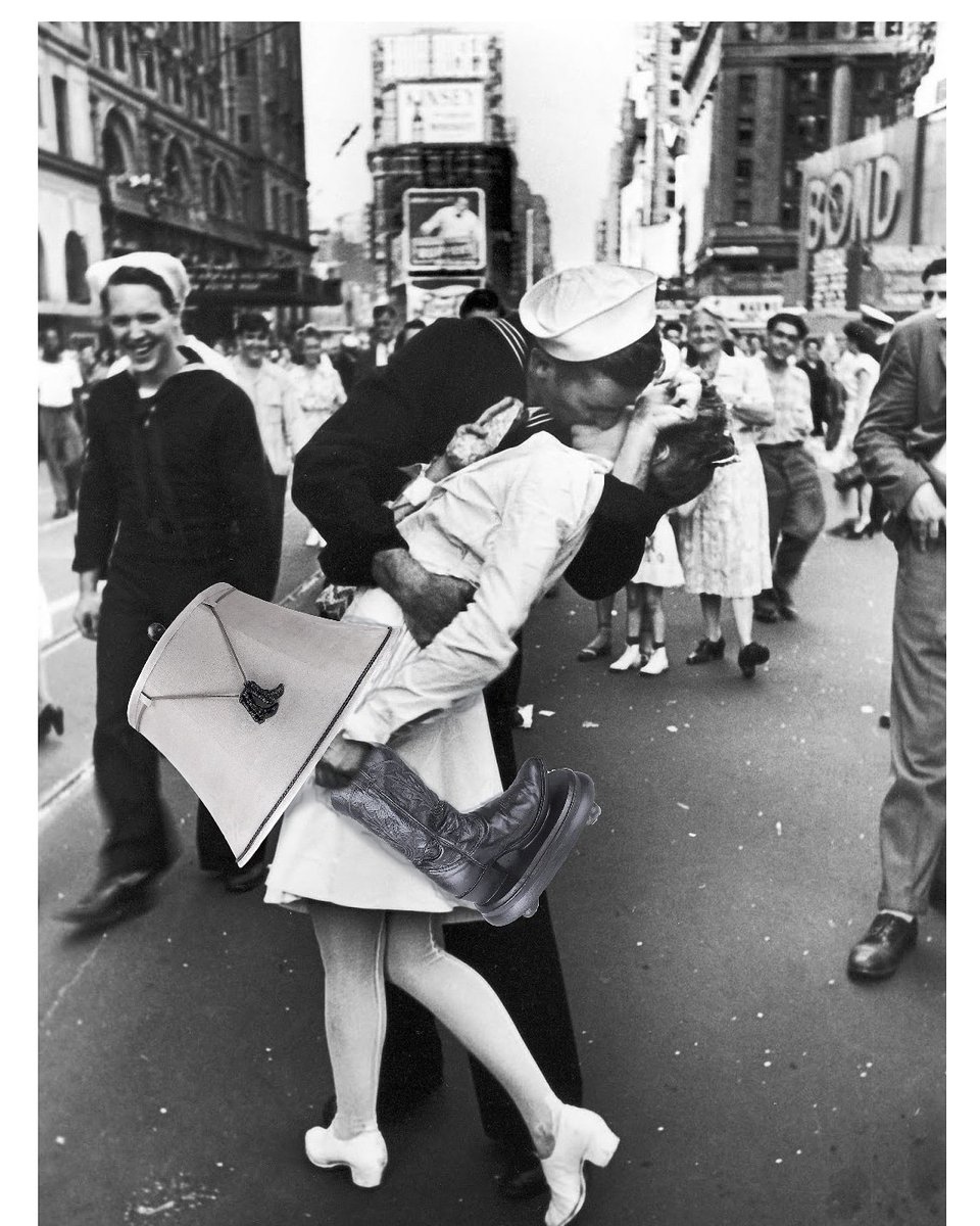 Jenkinslamp's tweet photo. Today's Jenkins Moment In History:

In August, 1945, a Navy soldier was celebrating V-J day when he noticed a complete stranger holding a Jenkins 32" Boot Lamp.

Overcome with emotion, the man walked over, grabbed and kissed her. 

Which is weird. Seriously. Come on man. Stop it. https://t.co/hyAyu91ZG3