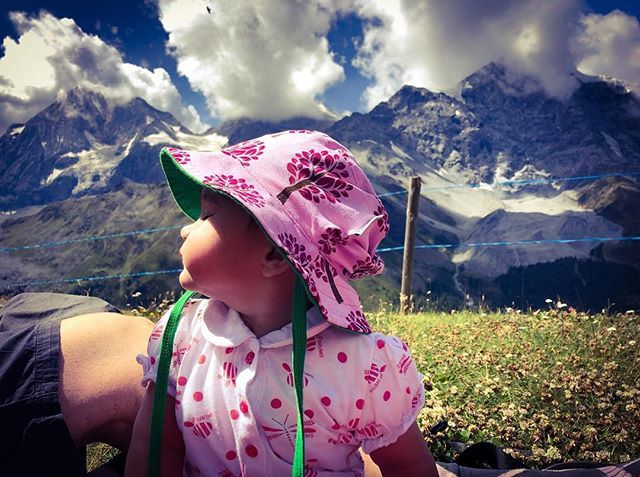 stray_travel's tweet photo. Looking at the perfect sky 😍#solda #sulden #vinschgau #valvenosta #stelvio #southtyrol #südtirol #altoadige #altoadigeweb #babytrekking #babytravel #annikaeileen #altoadigedavivere #altoadigedascoprire #ig_altoadige #instatravel #instadaily #instalik… https://t.co/4YvRD8rd44 https://t.co/345CmAIxsp