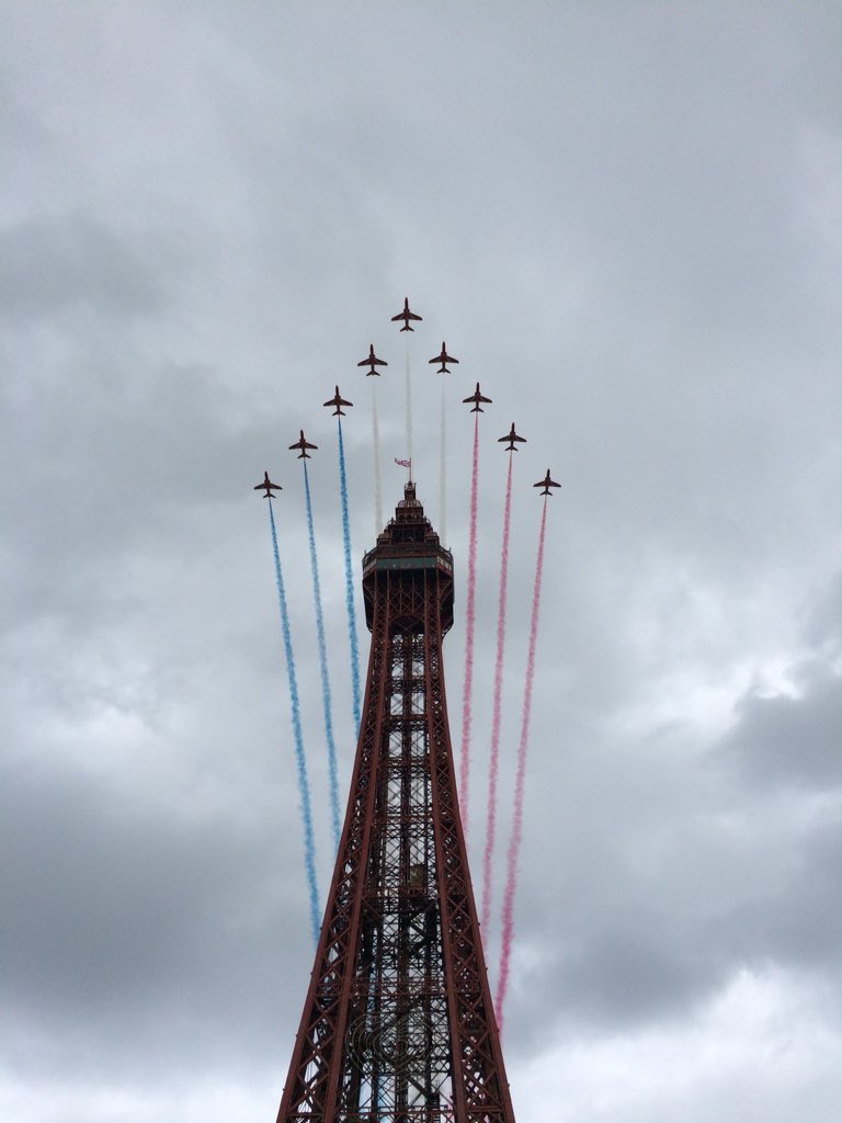 longshanks81's tweet photo. @rafredarrows I would like to say I was a total pro at photography but to be honest it was a fluke!
#blackpoolairshow2018 https://t.co/zybY4Nd5px