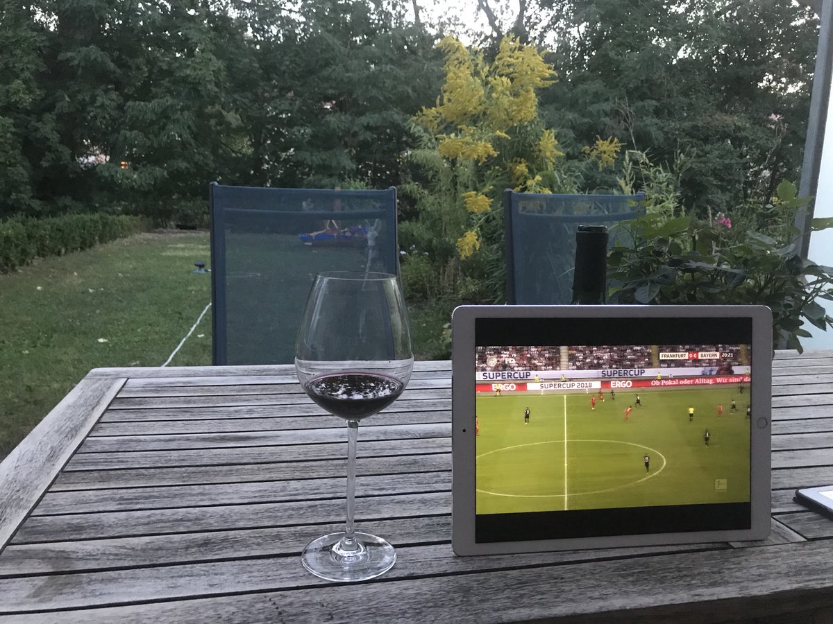 Joerg52647's tweet photo. Was braucht man mehr? 😉 https://t.co/CUynrh0Xmo