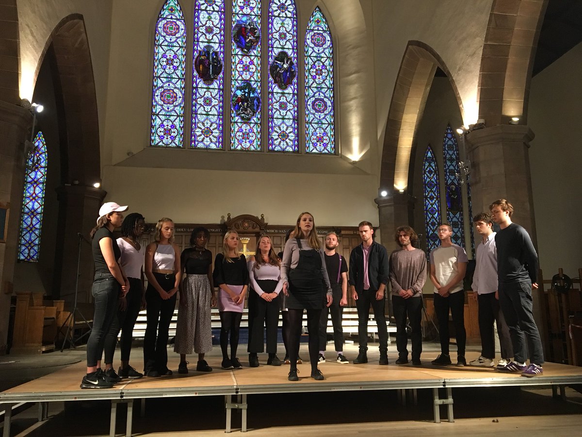 Captivating performance from <a href="/OxAlts/">The Oxford Alternotives</a> right now! #vfukfringe