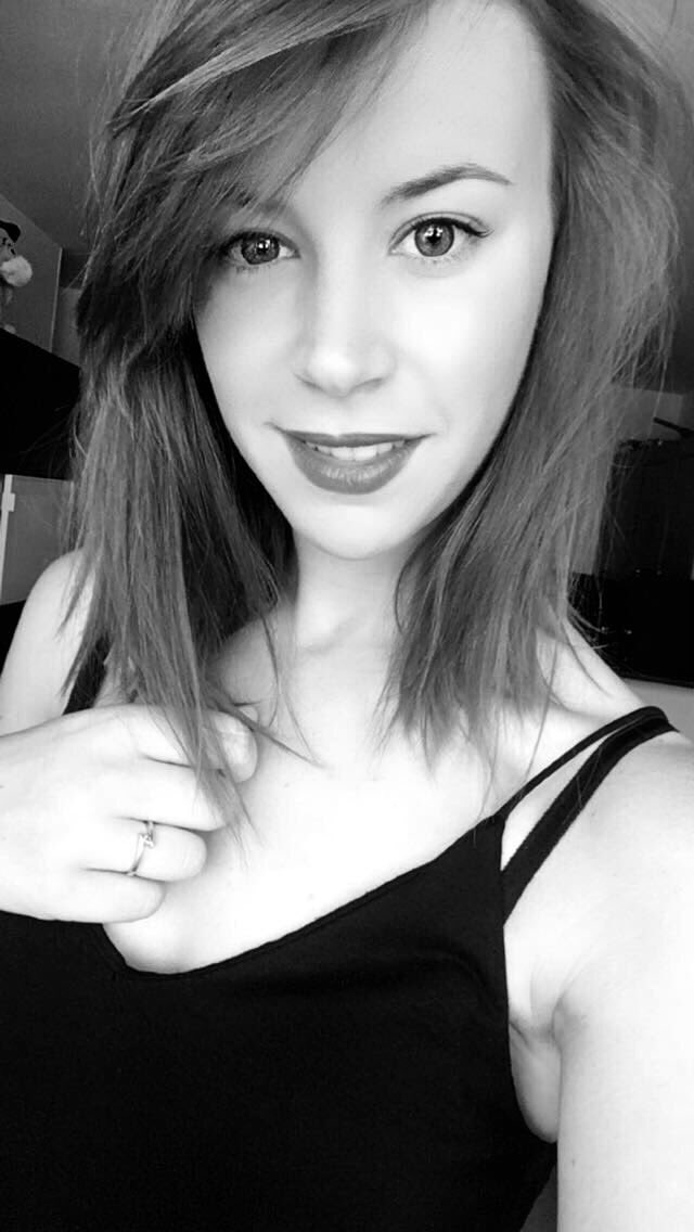 Charline 💋 (@charlineesupiot) on Twitter photo 