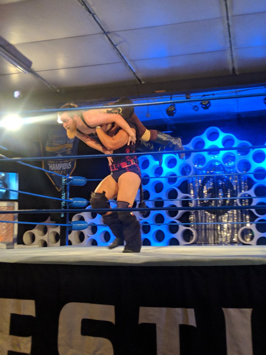 ryukeiro's tweet photo. #CREX2018 @CHIKARApro @OlegTheUsurper @BoarIsWar https://t.co/HzHXFr1NUc