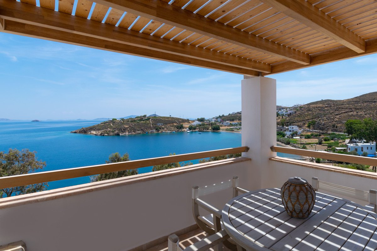 KIWI_TRAVEL_EU's tweet photo. #Patmos #Dodecanese, #GREECE
ALLOTINA HOUSES #Patmos, is a hidden neighbourhood which includes seven picturesque houses in the east side of Patmos Island.
From 62โฌ pp pn in STUDIO #SEAVIEW BB #Compare & #Book_hereโก https://t.co/bvAVWxRJde
#KiwiTravelEU ๐ฌ๐ท #KiwiTravelEUhotels https://t.co/rxf2y2TWPW