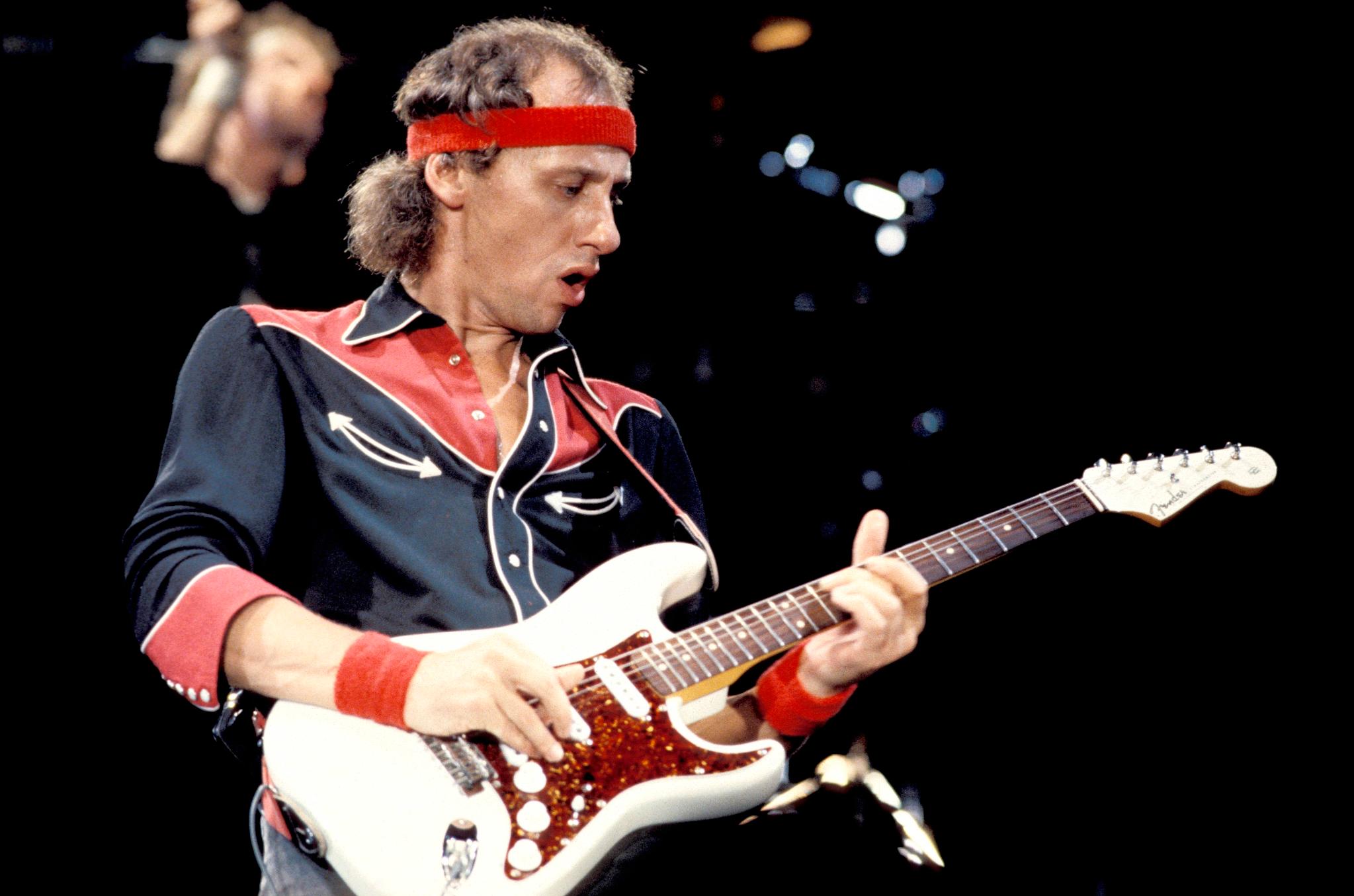 Happy birthday to the sultan of swing, Mark Knopfler!

 