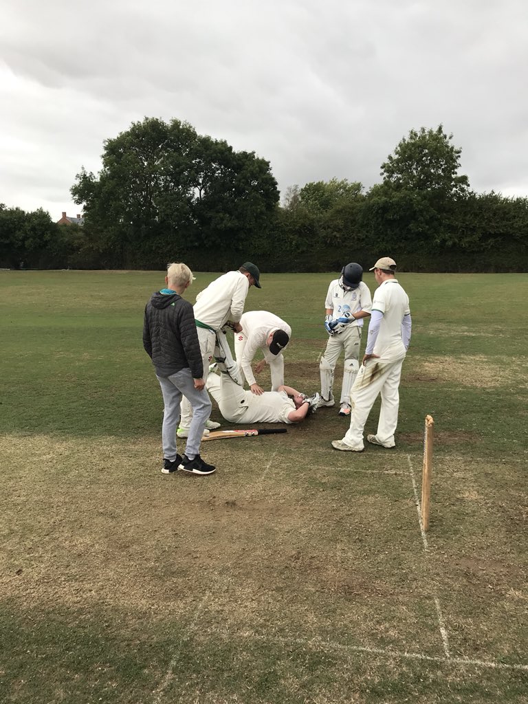 longwhattoncc's tweet image. LWCC Sunday XI flash. The worst excesses of football have finally arrived at the Bowl. @ReeceClutter feigns injury/plays for time #davefreerXI