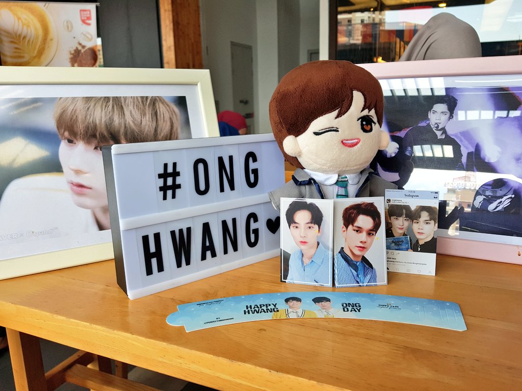 firsttwenty_jh's tweet photo. 단짠 옹황~☕🎉 Today 훈찌 meet 물개옹 for the first time~👏 @perfectonghwang #perfect24onghwang https://t.co/Tl5jIEZeVR
