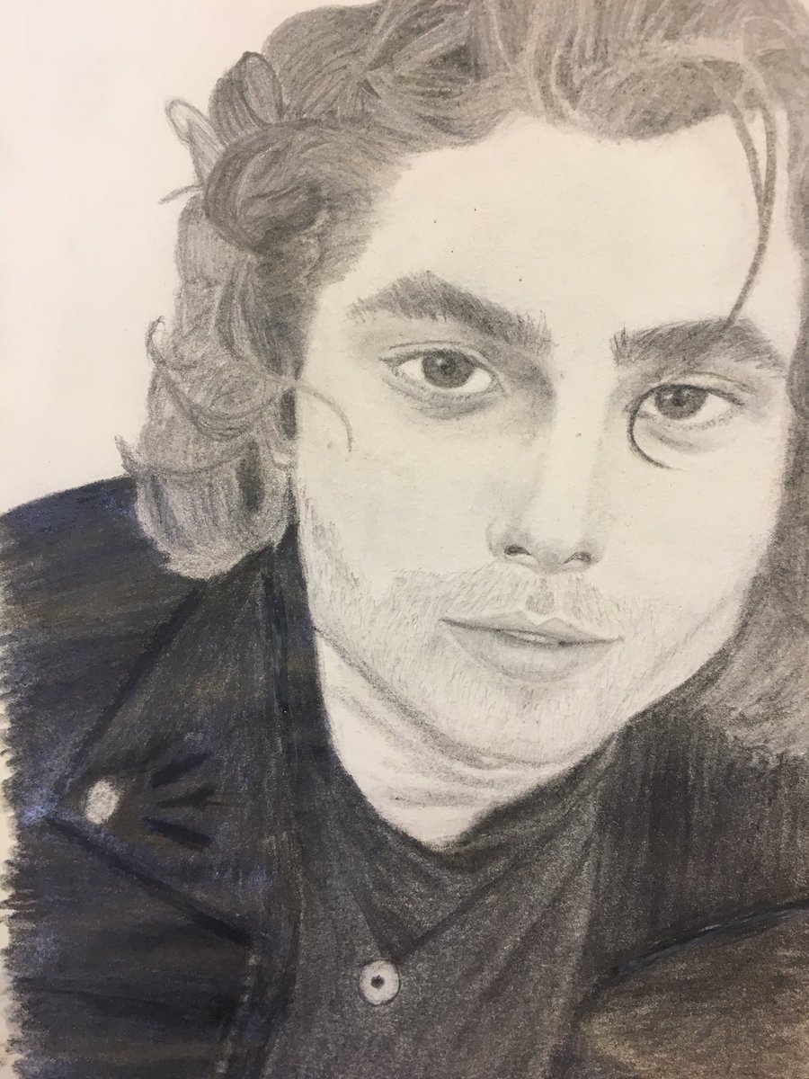 WallsTalkFast's tweet image. Retweet? If Luke sees this i will sob  and die :)