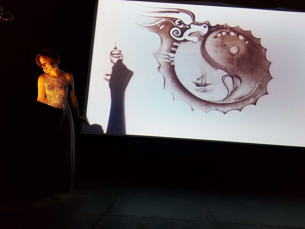 Katya_Co's tweet photo. It's the day of dragons @edfringe, @razwana_mahmood, can it be a good luck sign for the @DragonBoatsBrad?! Beautiful &amp; v moving performance by #IrinaTitova @ https://t.co/D9f9lxmOoc https://t.co/lELEWaKoII