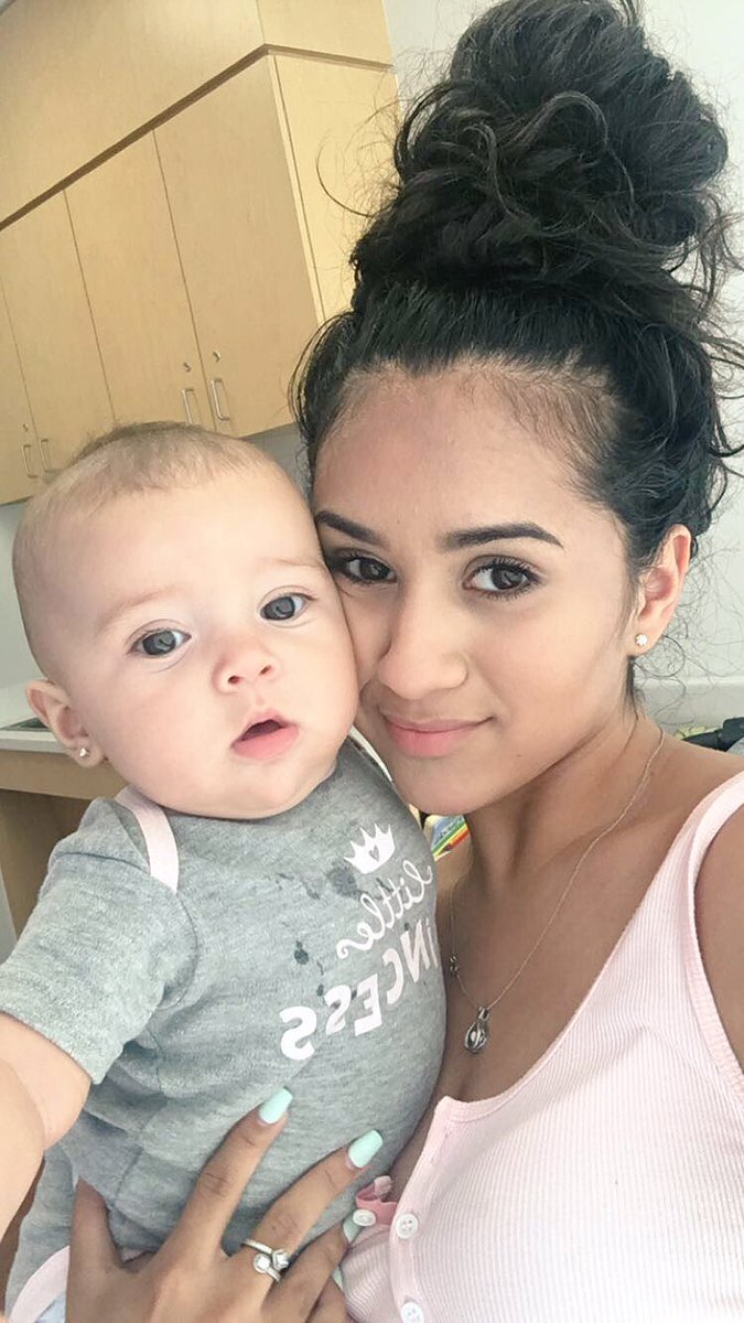 arispe_aleana's tweet photo. Ella and mommy 💞 https://t.co/hbqOAD0quE