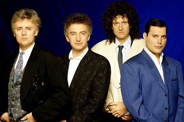 coldhandluke99's tweet photo. BATTLE FOR THE BEST MUSIC GROUP EVER (SMALL FINAL)
Queen vs The Rolling Stones

Retweet 👉 Queen
Like 👉 The Rolling Stones https://t.co/p3RBmVHNqI