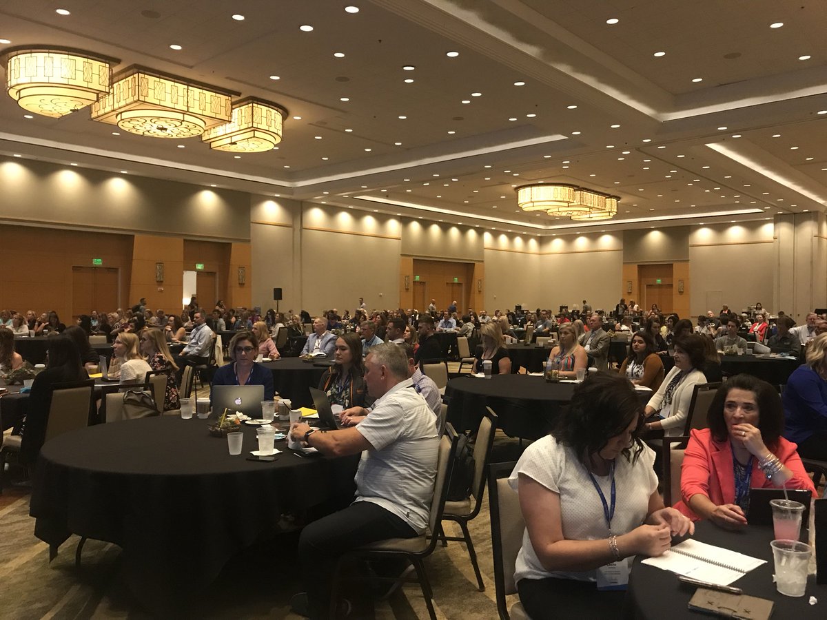 KellyAShannon's tweet photo. Very happy to be in @visitphoenix for my first time at #ESTO18! https://t.co/oEpGQZBW6g