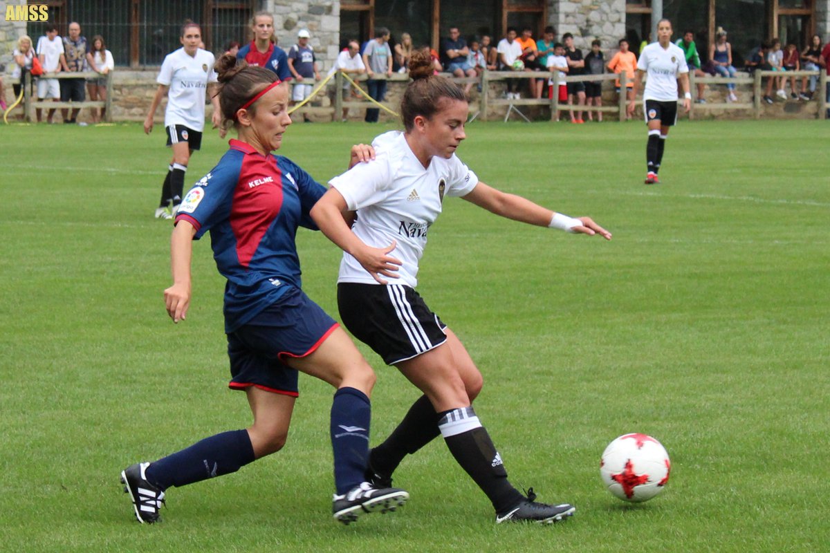 adolfopanini's tweet photo. Álbum fotográfico del partido amistoso de pretemporada disputado en @ValleBenasque entre la @SDHuescaFem y el @VCF_Femenino el 08/08/2018.
#FSRR 🔵🔴🔵🔴 #Amunt ⚪️⚫️⚪️⚫️
https://t.co/YDnKfJChby
@sommoshoteles @HNsaludnatural @delikia_es https://t.co/3SZruxfYWO