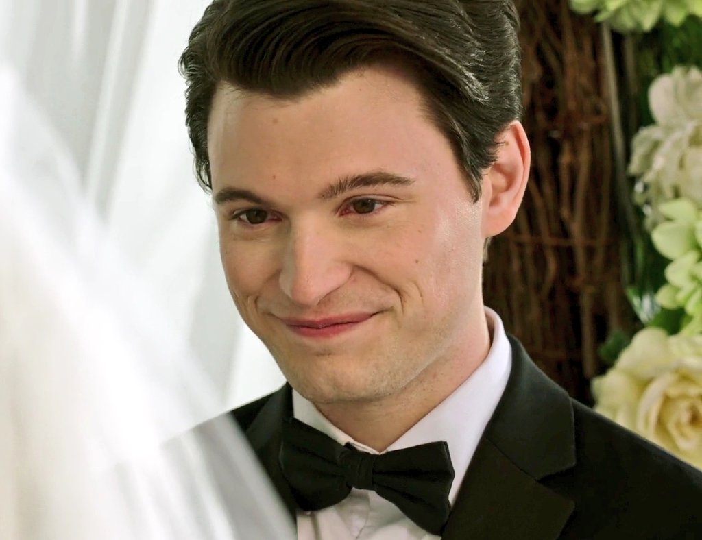 리메이닝 데캍 죨라이뽀.. 특히 영화 시작부분 화장실에서 왜이러케 이뿐거얌 ㅋTranslate post