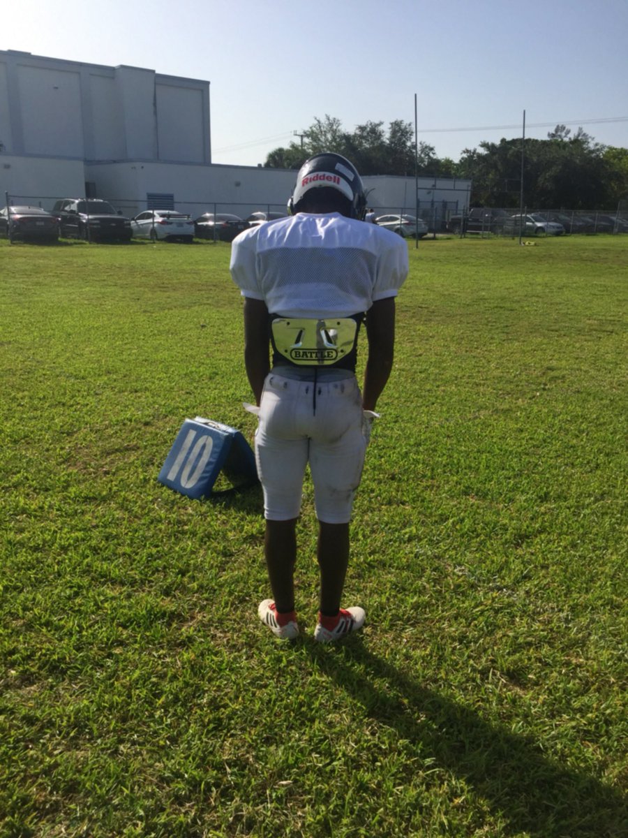 They Threw Me In That Jungle And I Came Out Beatin On My Chest🦍❗️ <a href="/InsideTheU/">Christopher Stock</a> <a href="/WEMAKEMONSTERS/">NATURESFINEST</a>