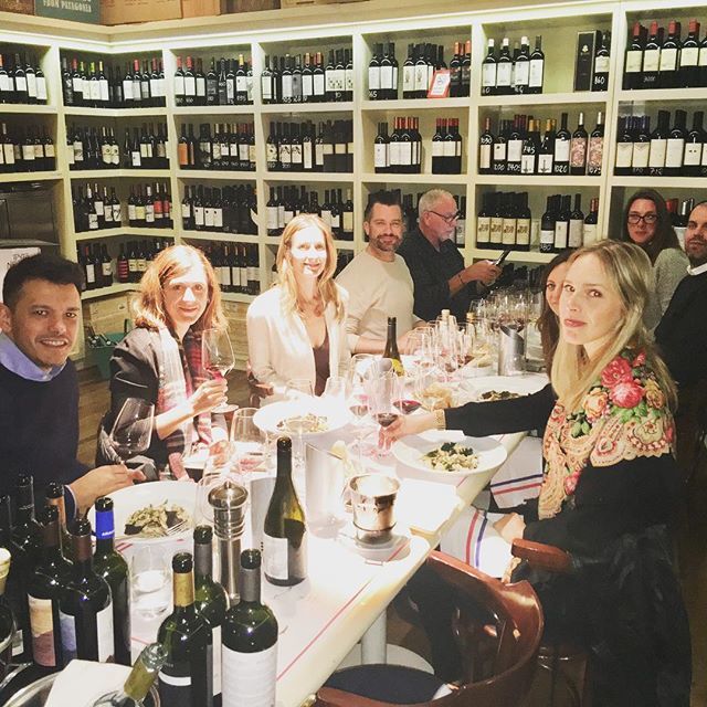 Nice lunch at <a href="/aldosvinoteca/">Aldo's</a> after <a href="/winesofarg/">Wines of Argentina</a> #winesession x canadian #wineexperts @lizclark26 <a href="/mm_grenier/">Marie-MichèleGrenier</a> @michaelawine @kurtiskolt <a href="/carochagnon/">Caroline Chagnon</a> @vinomanos @bodegacolome @piattellivineyardsarg @bodegaelesteco #vinoargentino🍷 #malbecargentino #argen… ift.tt/2MBD0o3