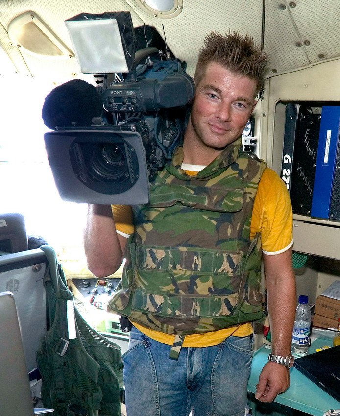 ThomasVLinge's tweet image. On this day exactly 10 years ago (12/08/2008) Dutch RTL cameraman Stan Storimans was killed by a Russian cluster bomb attack on the city of #Gori in #Georgia 🇬🇪.

No one has ever faced justice for his murder.