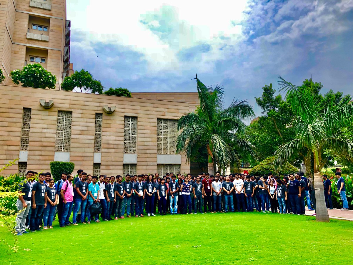 vishal_ai_cloud's tweet image. @PyDataDelhi : Excellent talks &amp;amp; discussions! Very well organised! Great Learning Experience! Kudos!  :)

I enjoyed the panel discussion from front row itself! :)

#PyDataDelhi18 #Python @PyData @PyDelhi #ArtificialIntelligence #MachineLearning #DeepLearning