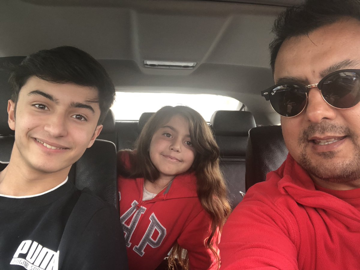 cesarbergen's tweet photo. En un rico momento junto a mis hijos hermosos.
#losamo #lostremendos https://t.co/TNuNaADow8