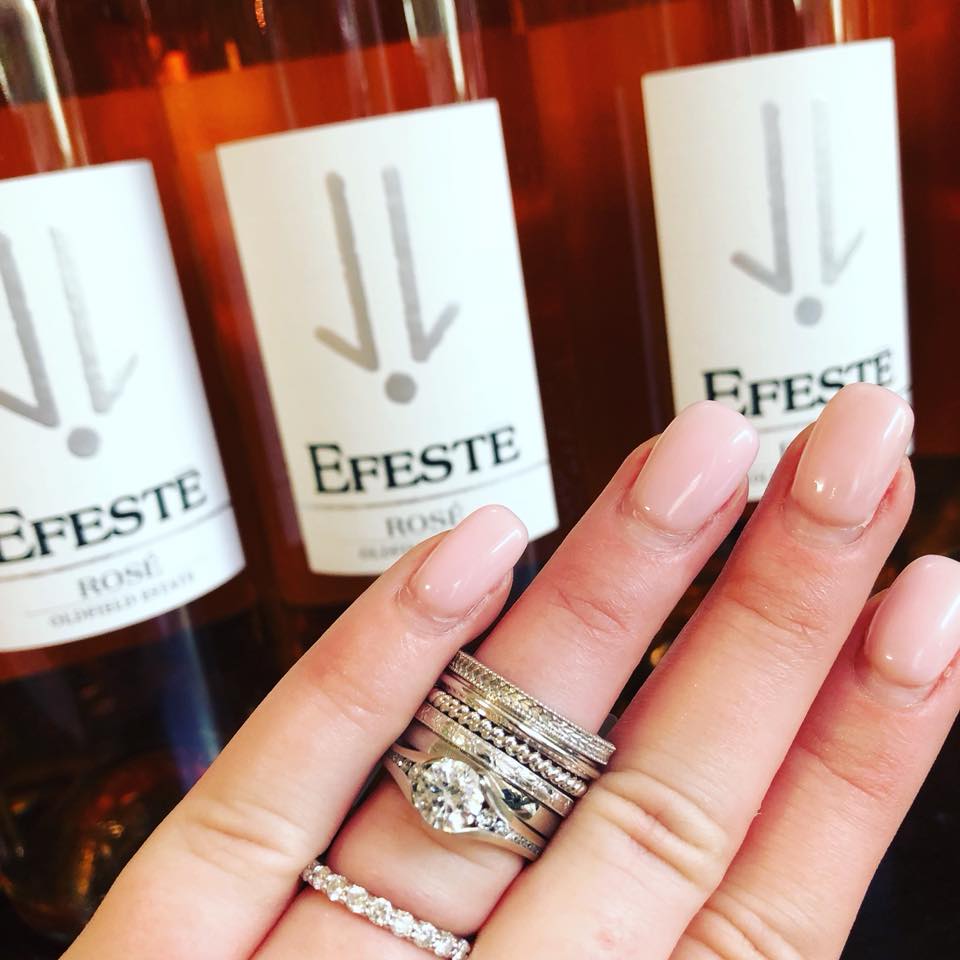 Buchroeders's tweet photo. It's Sunday! Time for Rosé all day! 📷🍷📷💎
.
.
.
.
.
#roseallday #rosewine #diamondsfordays https://t.co/SMGoodYIWL