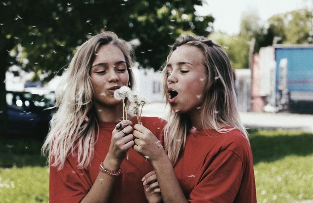 『Aɴʏᴀ ᴇᴛ Aᴜᴅʀᴇʏ』

—❛You give me a reason something to belive, i know.❜