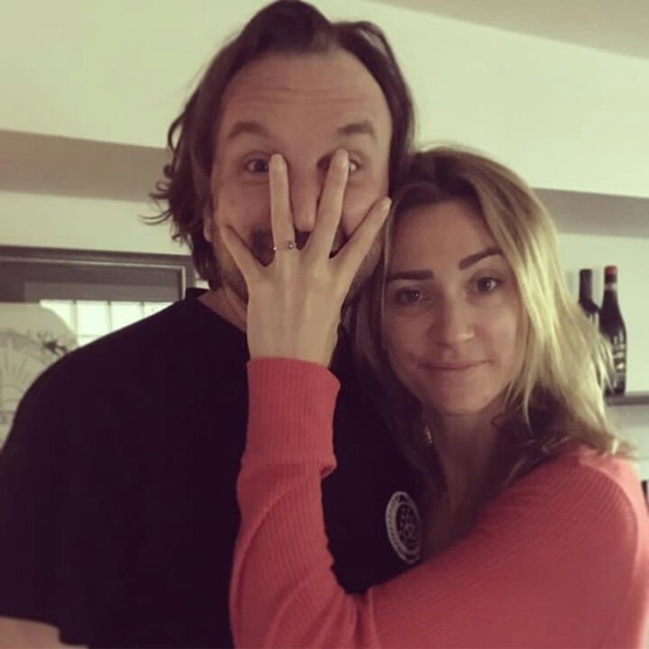 InfoThe100's tweet photo. PHOTO | "Met a girl.. don't remember it.. met a girl again... talked for 7 hours... fell in love.. asked her to marry me.. she said yes.. I've never been happier.. [...] I love you @/jessicanoelleharmon - now we can make dance videos forever ♥" (via lennyjacobson IG) https://t.co/T3PB3ulIEk