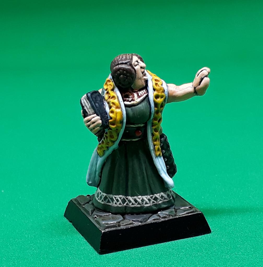 damagedone's tweet image. Wonderful old Citadel female cleric circa '85 - destined for Mordheim, Frostgrave and SoBH #oldhammer #mordheim #frostgrave #SoBH