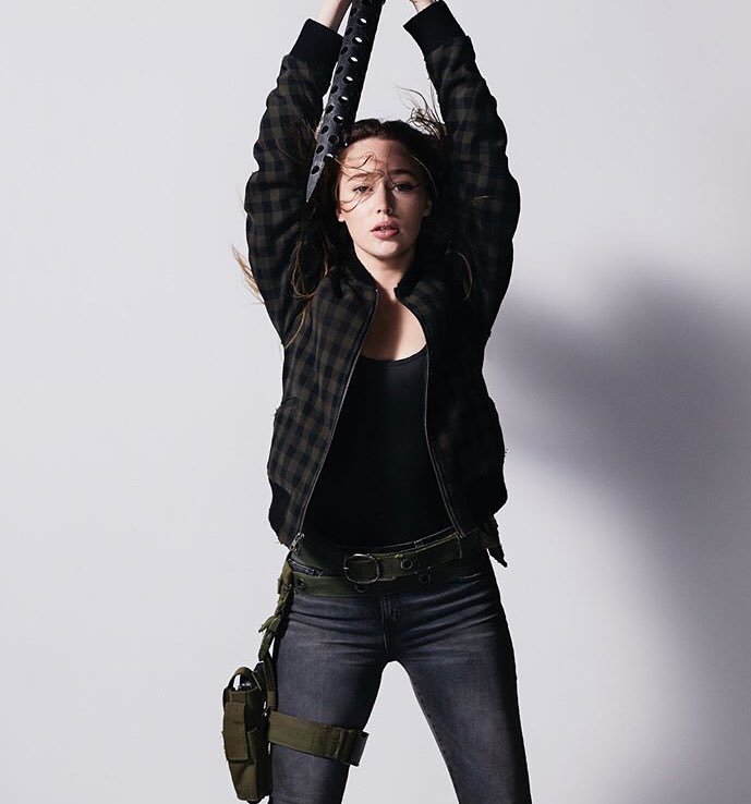 LexaGold1's tweet photo. The wait is over! Tonight is the #season4b premier of @feartwd on  @amc_tv  #AliciaClark ❤#zombiekiller 🗡💀 https://t.co/wJWW0Qk0AH