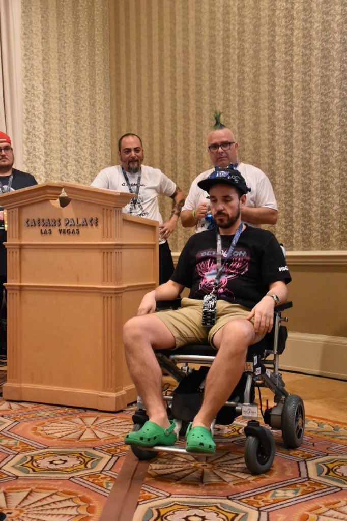 gbergel's tweet image. “#Biohacking the #Disabilty” yesterday in @DC_BHV with @rodrigoquevedos 🇨🇱💪🏼🎉#DEFCON26