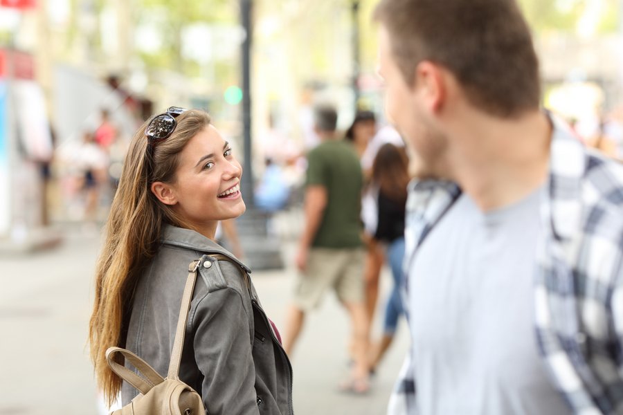 chatmehappy's tweet photo. Did you have a brief encounter with someone, but missed your chance to get their contact info? Check out "missed connections"  to see if someone is looking for you -or- leave a message for the one that got away...  https://t.co/44DnYDt5Nt  #dating #relationships https://t.co/p0wuRt3mu6