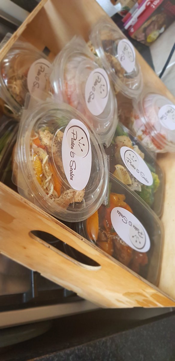 PlatesandScales tweet media