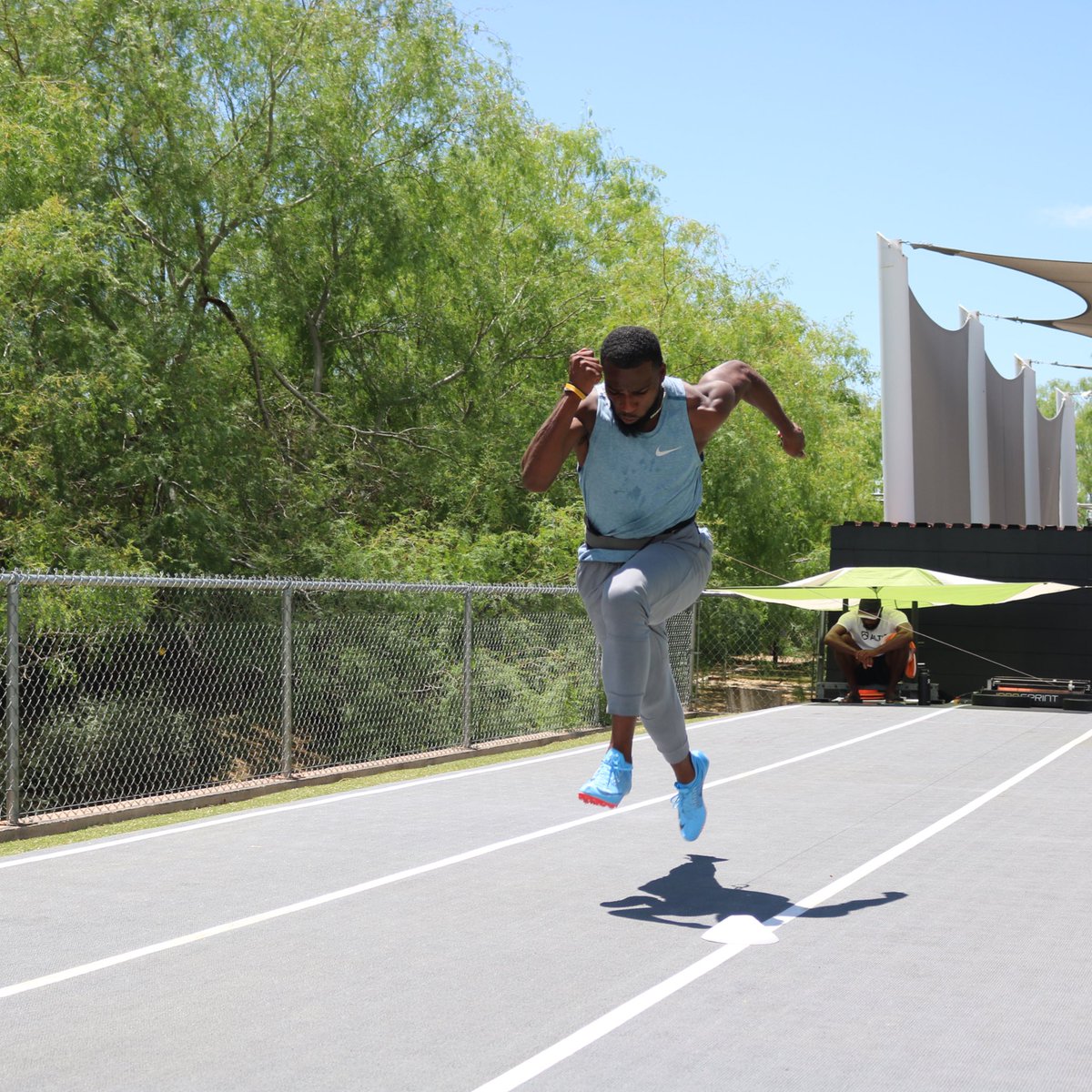ALTIS's tweet photo. “Acceleration actually feels slow and sprinters want to feel fast, so by fault they rush." - @StuartMcMillan1 https://t.co/q3dI4UgdkJ