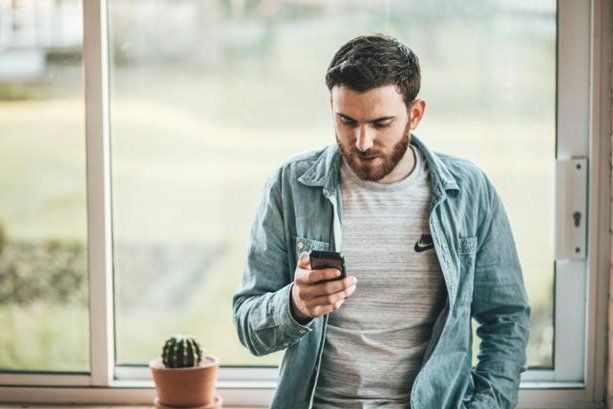 WeRoomies's tweet photo. Did you know that you can link your Facebook, Twitter, Instagram, or LinkedIn to your WeRoomies account? That's just one of the ways we can help make sure that your potential roomie is right for you. Learn more at https://t.co/iSnlv3kGBA.
#RoommateGoals #SocialMedia #WeRoomies https://t.co/Z210GbO6pN