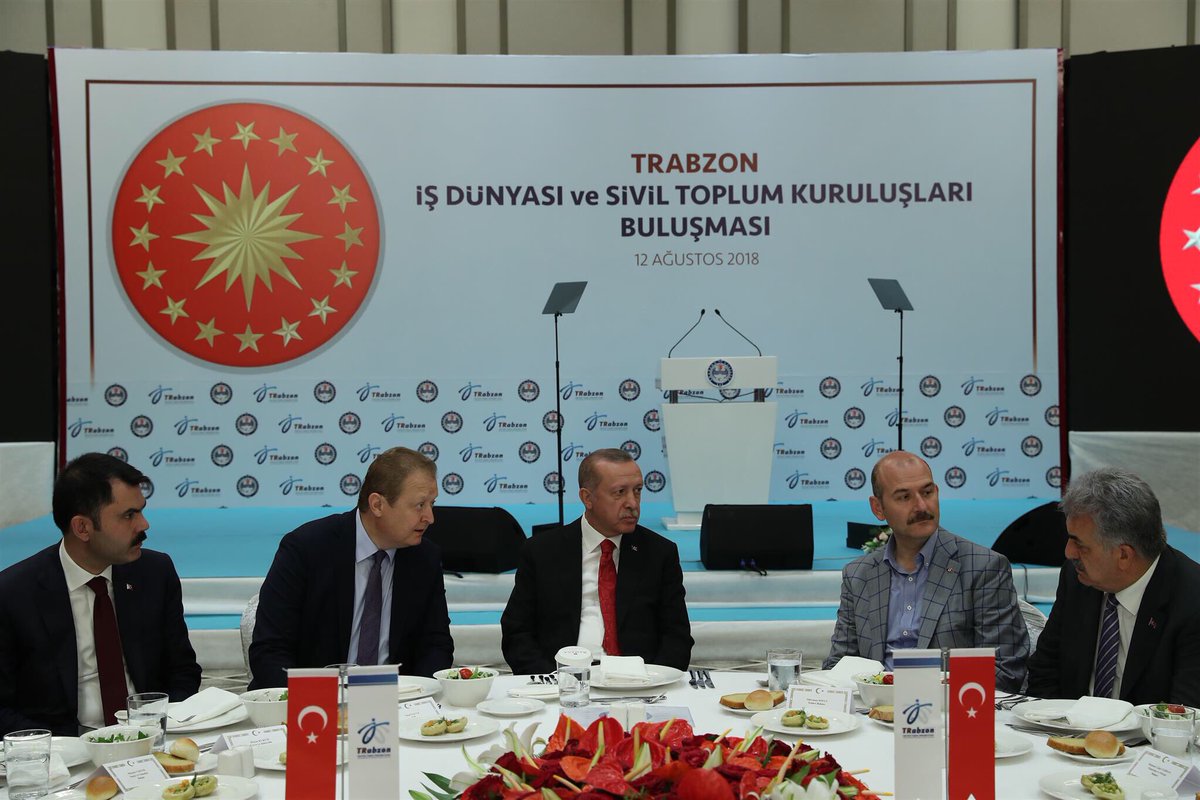 Akparti's tweet photo. Cumhurbaşkanımız Recep Tayyip Erdoğan, Trabzon'da İş Dünyası ve Sivil Toplum Kuruluşları Buluşması'na katılarak konuşma yaptı. https://t.co/GC6W6kJTxa