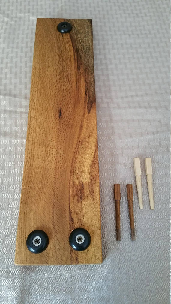 Available now!

Handmade in #Vermont | #CribbageBoard in Oak Burl with Wooden Pegs 

etsy.me/2LdABDl via <a href="/Etsy/">Etsy</a>