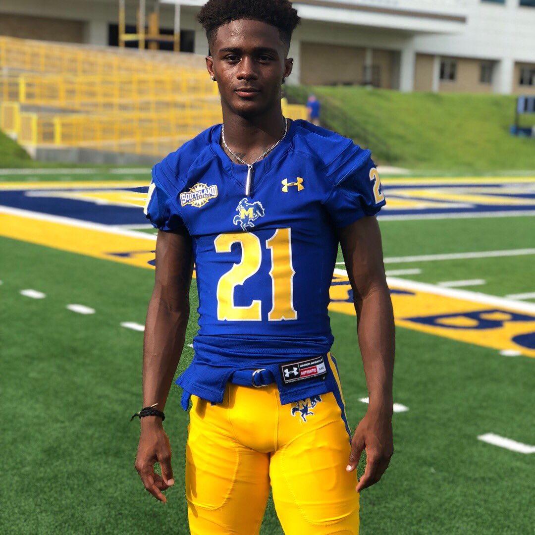 SamMoney_1's tweet image. 2 years ago today, I lost my big brother. I’m reppinn ya 21 ‼️🐎💯#RestEasySam