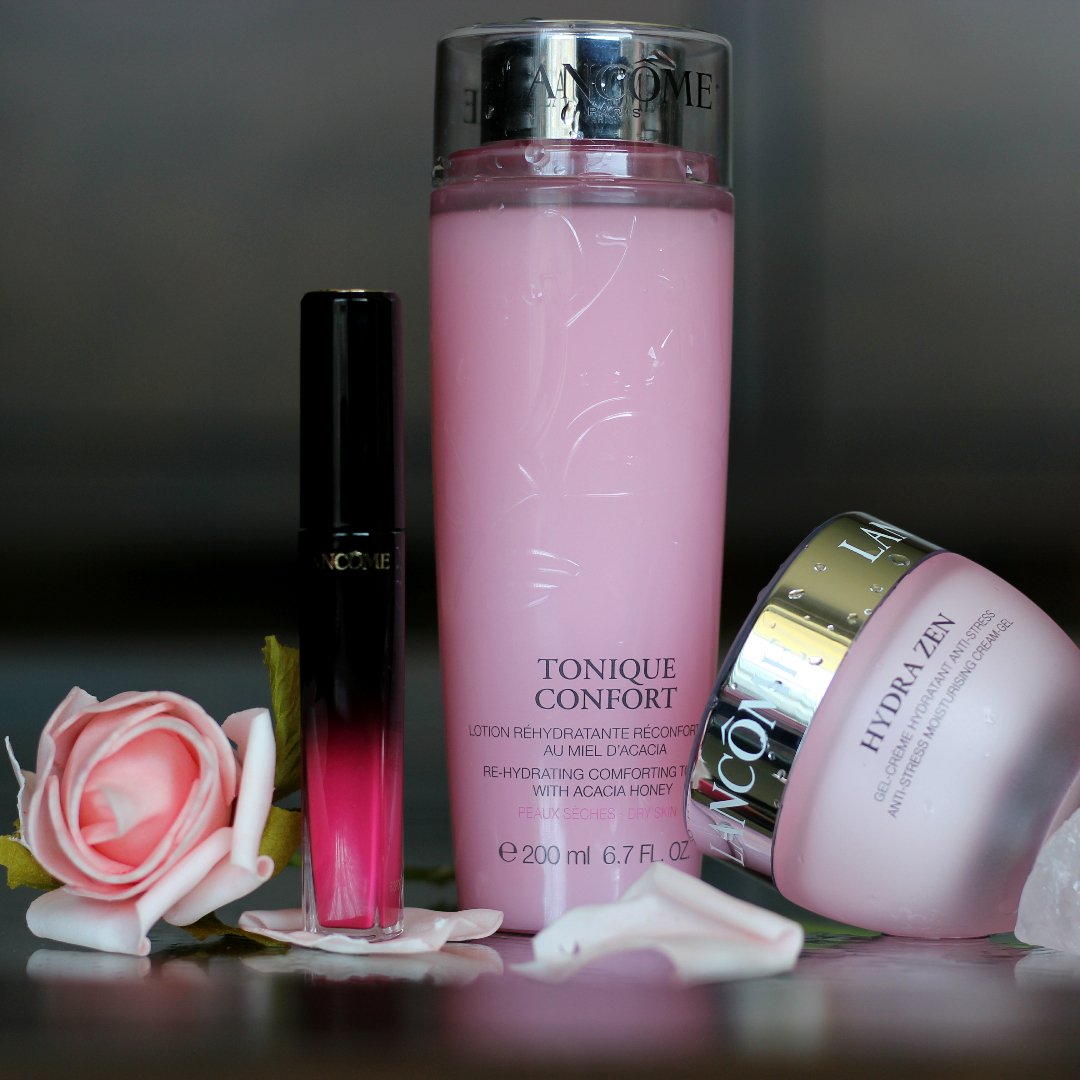 its_stacia's tweet photo. Came home from Jamaica to these babies! Thank you
@LancomeUSA and @influenster for these goodies! After slaying in the sun my face is in dier need for some #Hydrazen !
#MillennialFinesser
#HydrationHeroes #complimentary https://t.co/aZXntslUaI