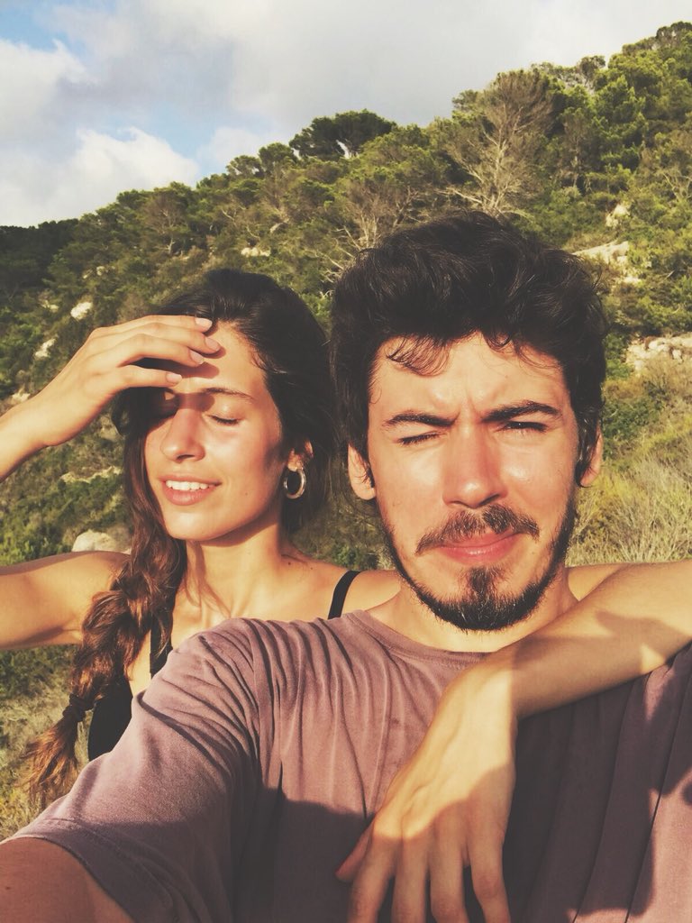 Ja som aquí amb moltes ganes de tot el que ve! Demà a les 17.20h serem a @catalunyaradio al programa #gravetatzero tocant en directe i parlant del disc <a href="/kaueiricka/">Kaué i Ricka</a>. No us ho perdeu!