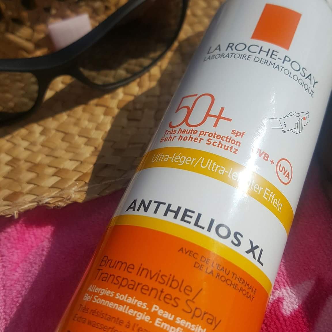 Lipouz29's tweet photo. Au top avec #MonAnthelios : pratique, efficace et finie la corvée de l'étalage de crème 😁 https://t.co/CnqkWavjyN