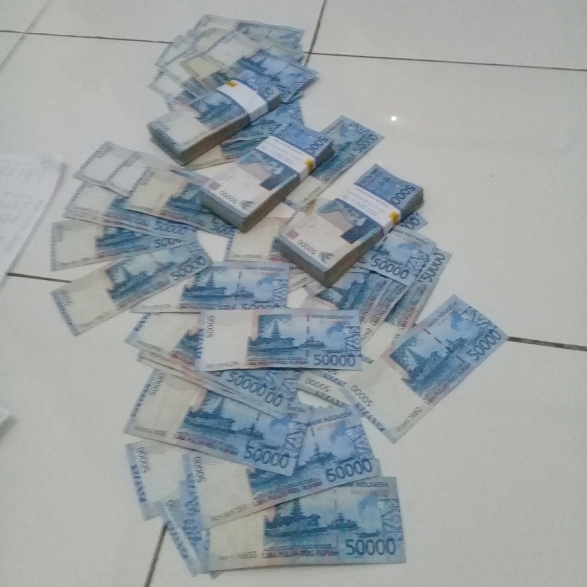 Nuwae3's tweet photo. #FotoProfilBaru https://t.co/5qTk55KHZC