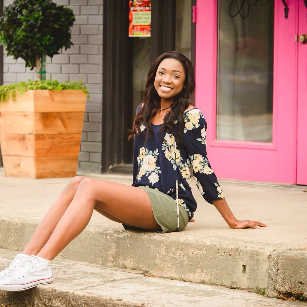 TexasState23's tweet photo. Nicole Alebesun ( @Nicole_alebesun )
Major: Biology
From: Houston, Tx
#Txstate22 #TexasState22 #Txst22 https://t.co/qwNIwIQHZn