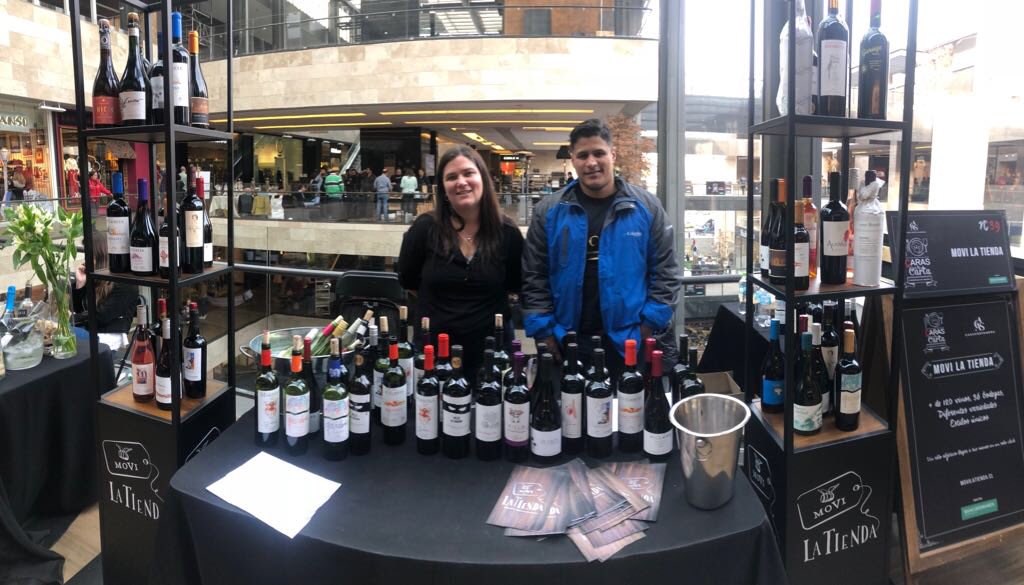 En #carasalacarta te estamos esperando aquí en <a href="/CasaCostanera/">Casa Costanera</a> para que pruebes y compres los mejores vinos de nuestros 36 productores 🍷 ¡salud!
