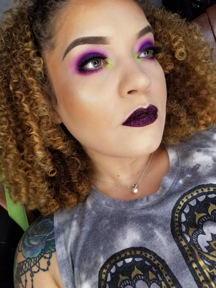 RedBlossomzMUA's tweet photo. Sparkles and plums😍😍😍

What more could u ask from my fruit series lol!

@bhcosmetics Take me to Brazil
@GCCosmetics BoardRoom Ready https://t.co/SqefWEc1u0