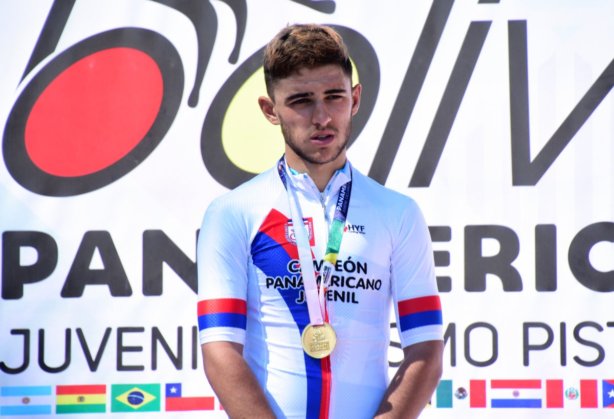 Panamericano Juvenil de Ciclismo-Cochabamba 2018
ARGENTINA ALCANZA SEGUNDO ORO EN RUTA
La segunda presea dorada alcanzada en ciclismo de pista por Argentina fue  en ruta individual masculina con Agustín Del Negro, quien logró un tiempo de 2:21.29 en un circuito de 105 kilómetros.