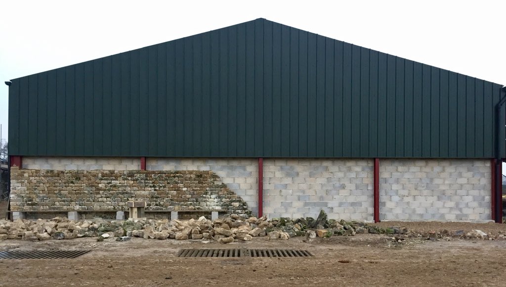 TH_Stoneworks's tweet photo. #stone facing blockwork on this #agricultural building last year. https://t.co/YIRMegB7FR